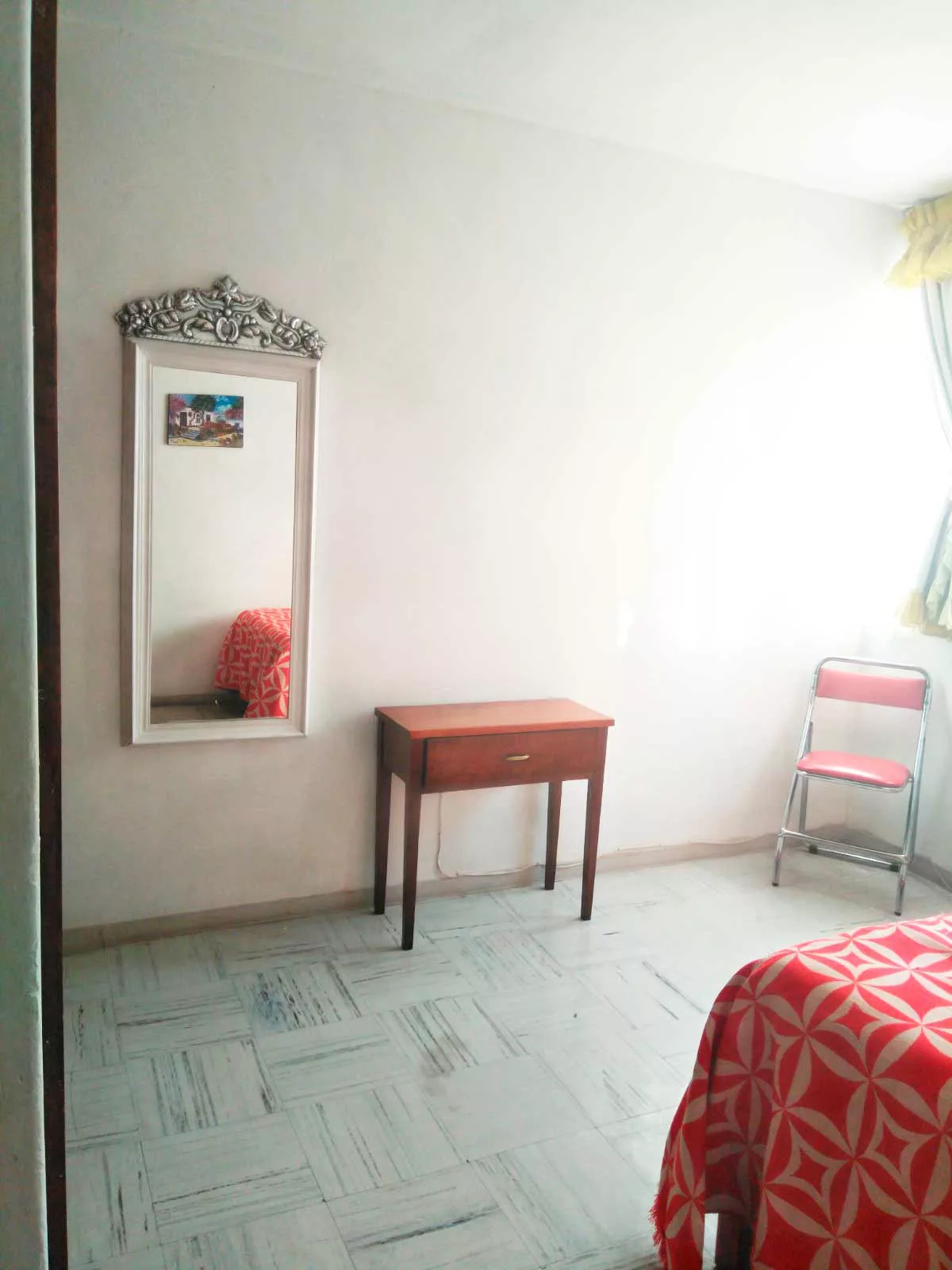 HABITACIÓN BLANCA