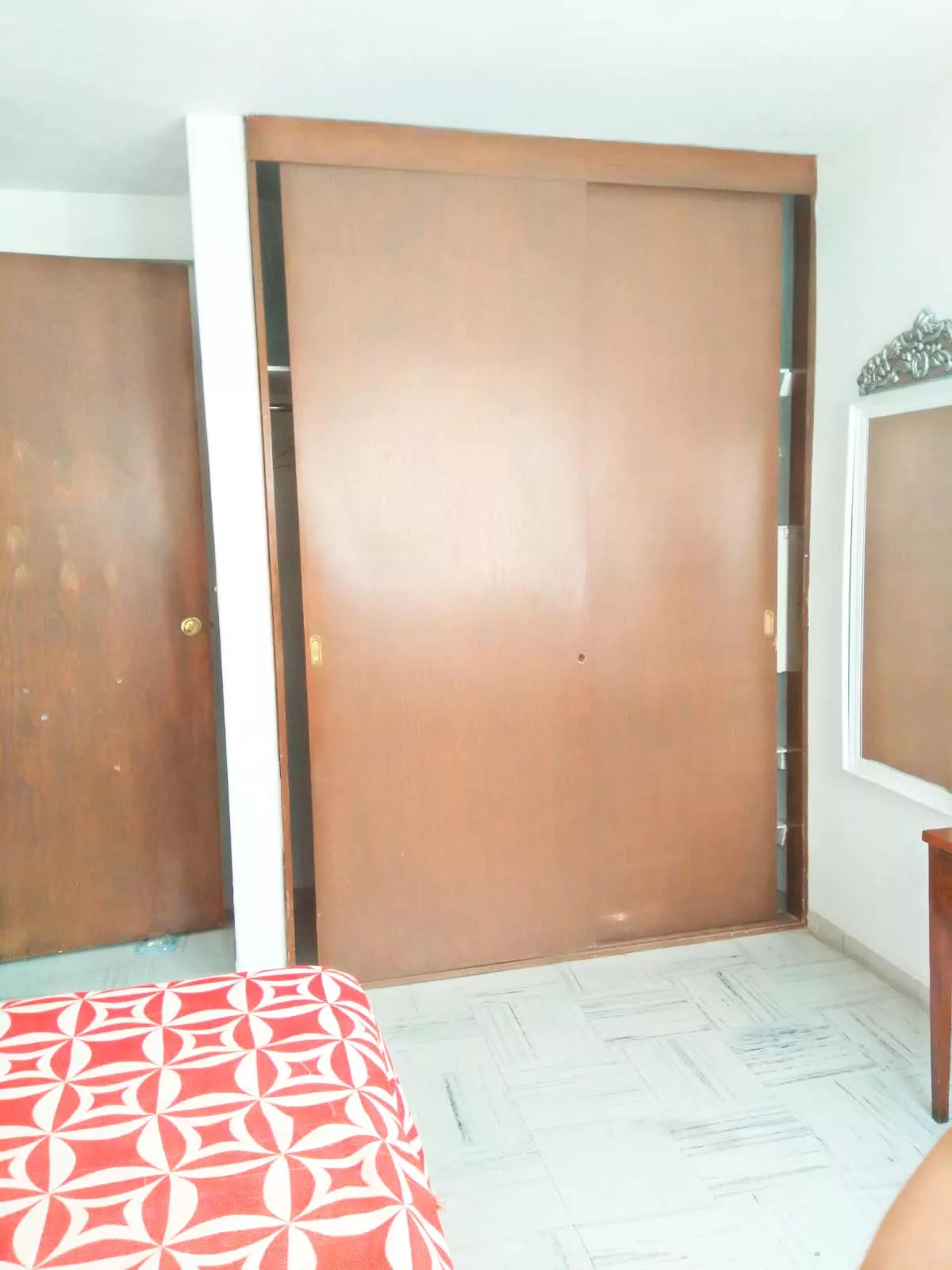 HABITACIÓN BLANCA